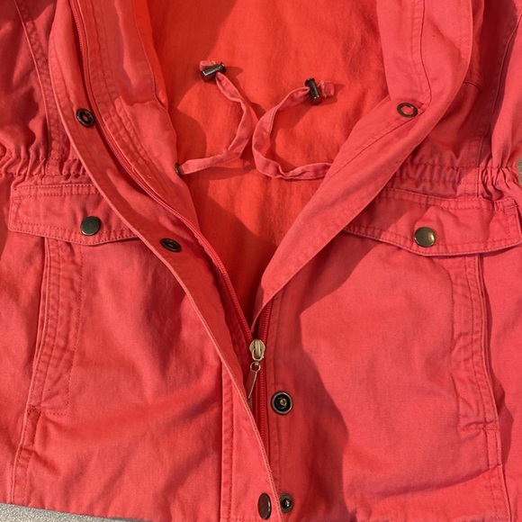 Atlas for Women - Coral Safari jacket. Size 4-6 - Picture 6 of 10